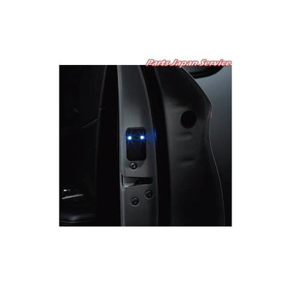GK1W系エクリプスクロス 47.電池式セーフティーイルミネーション MZ590975 ECLIPSE CROSS MITSUBISHI