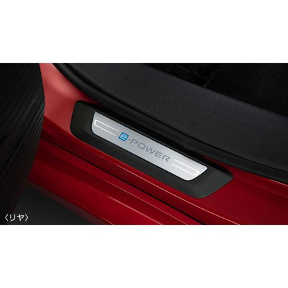 FE13系オーラ イルミキッキングプレート AURA NISSAN
