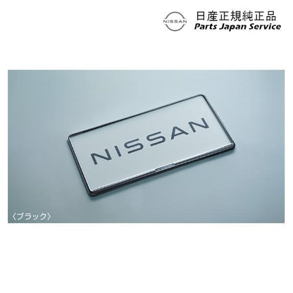 FE13系オーラ 40.ナンバープレートリム/ブラック HSNP5 AURA NISSAN