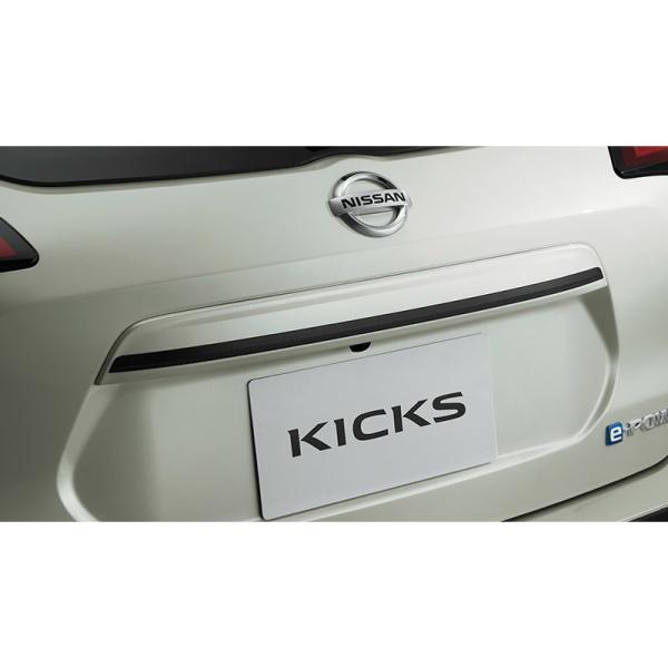 P15系キックス バックドアアクセント(ブラック調)BBM21 G6825-5RY0B KICKS NISSAN