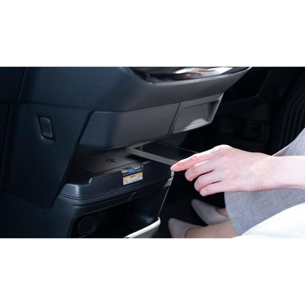 B6AW系サクラ Qi対応ワイヤレス充電器(出力最大15W)DVGU0 B4440-7PA50 SAKURA NISSAN