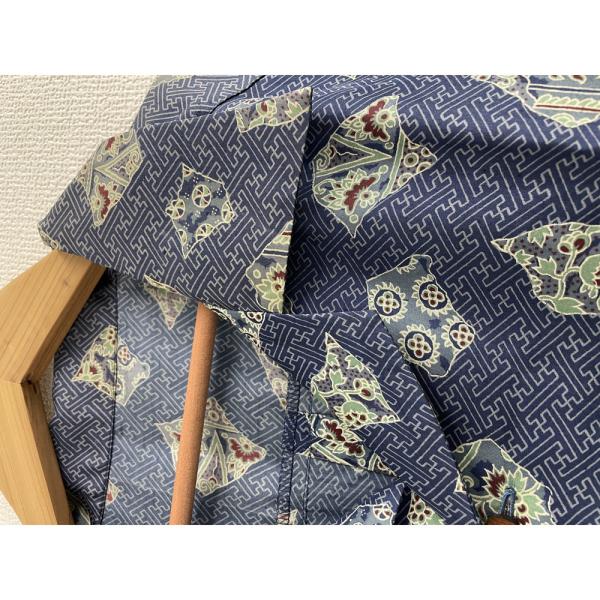 アロハシャツ　紗綾形(さやがた)＋ちぎり絵 Lサイズ メンズ
